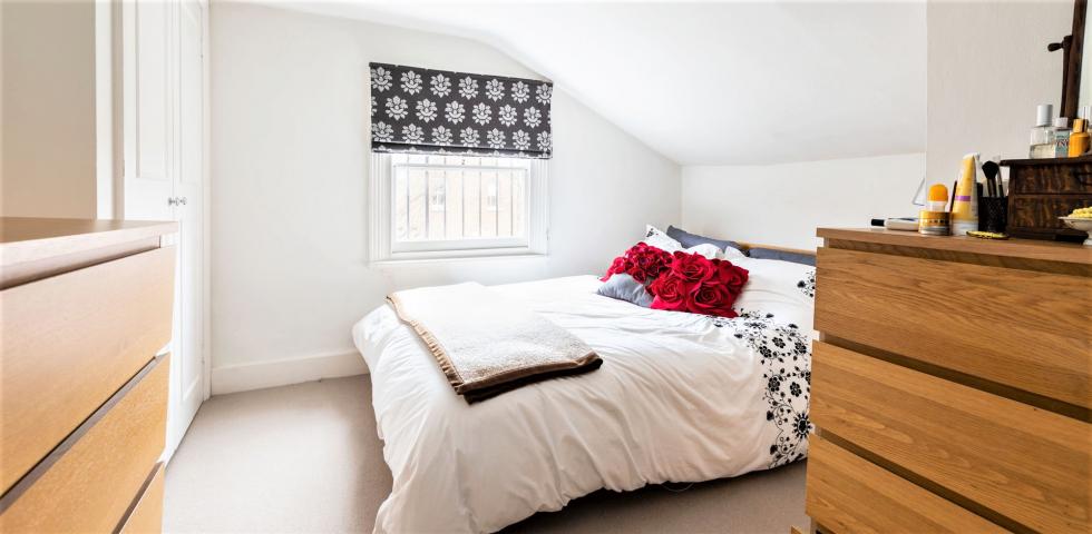 			3 Bedroom, 1 bath, 1 reception Apartment			 Kingdon Road , WEST HAMPSTEAD