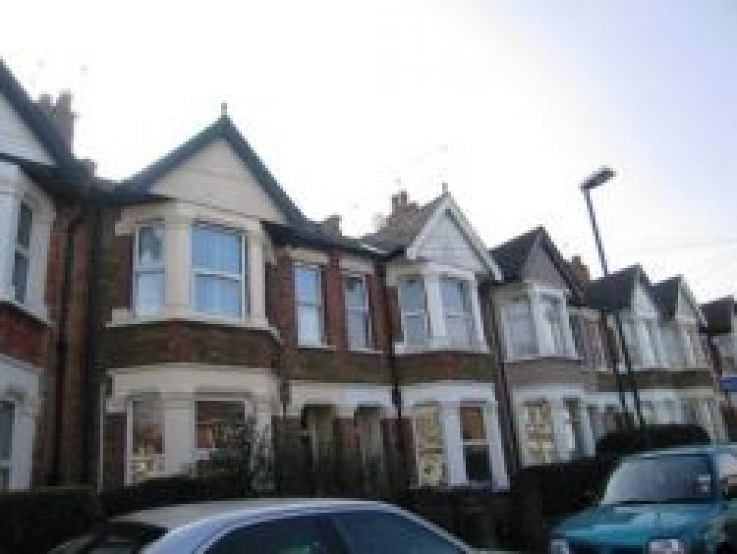 			2 Bedroom, 1 bath, 1 reception Flat			 Fortunegate Road, WILLESDEN NW10