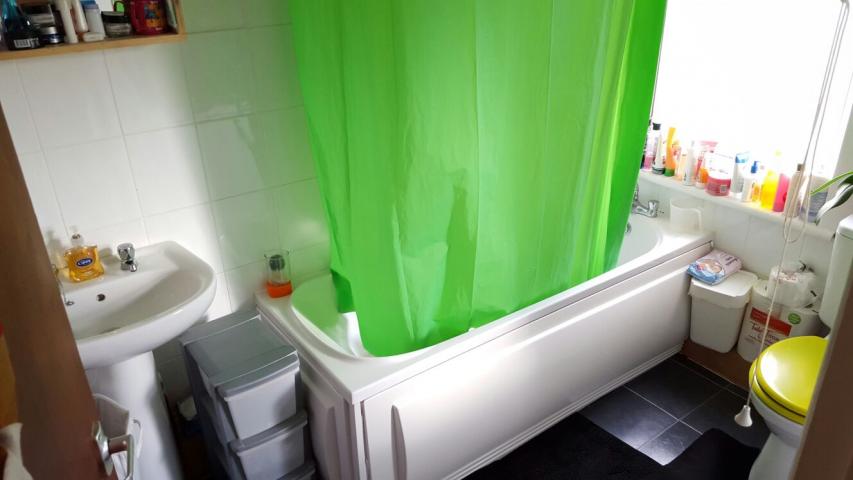 			NEW INSTRUCTION, SPACIOUS FLAT, 1 Bedroom, 1 bath, 1 reception Flat			 Harrow Road, KENSAL GREEN