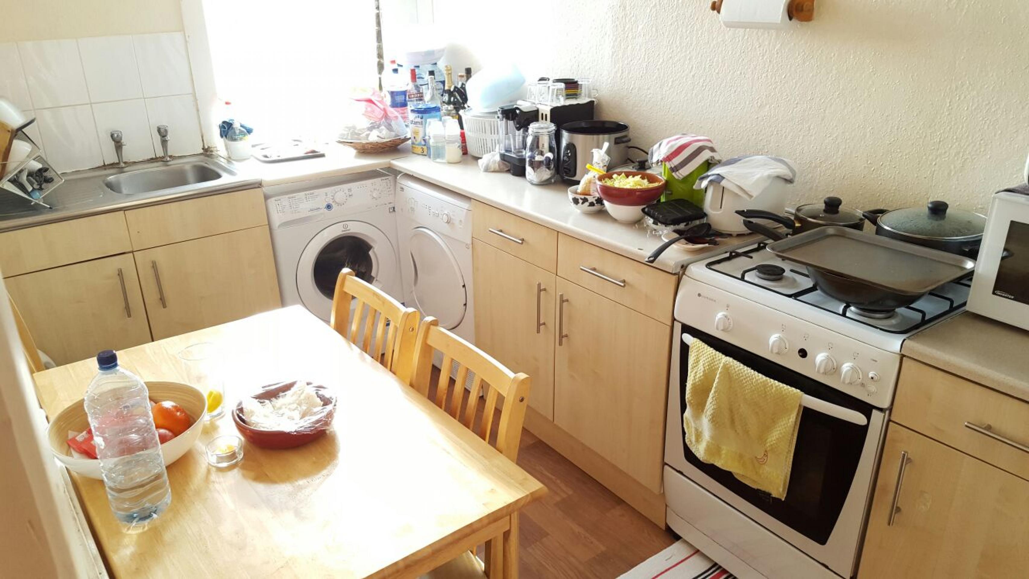 			NEW INSTRUCTION, SPACIOUS FLAT, 1 Bedroom, 1 bath, 1 reception Flat			 Harrow Road, KENSAL GREEN NW10