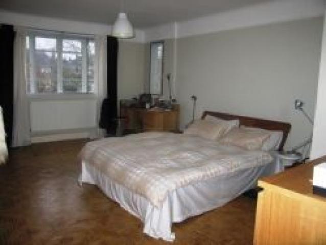 			3 Bedroom, 1 bath, 1 reception Flat			 Lyttleton Road, HAMPSTEAD GARDEN SUBURB/EAST FINCHLEY N2