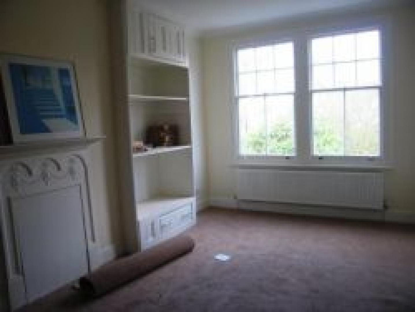			BRAND NEW REFURB!!!, 3 Bedroom, 1 bath, 1 reception Flat			 Park Crescent, FINCHLEY CENTRAL N3