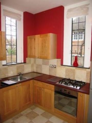 			3 Bedroom, 1 bath, 1 reception Flat			 Meadway, GOLDERS GREEN/HAMPSTEAD GARDEN SUBURB NW11