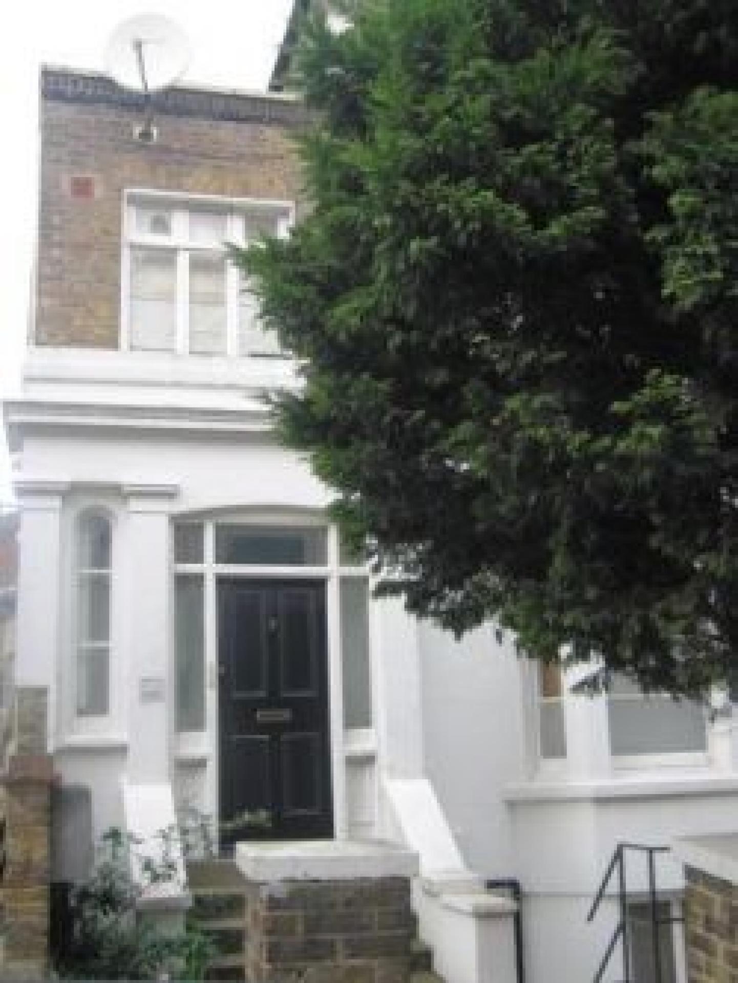 			PRIVATE ROOF TERRACE, 1 Bedroom, 1 bath, 1 reception Flat			 Greville Road, MAIDA VALE NW6