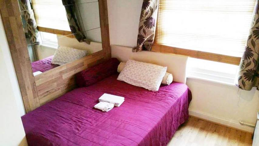 			NEW INSTRUCTION (INCLUDES ALL BILLS), Studio Apartment, 1 bath, 1 reception Flat			 West Hampstead, WEST HAMPSTEAD