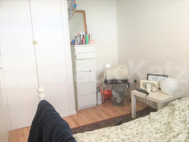 			GREAT VALUE FOR MONEY TWO BEDROOM APARTMENT, 2 Bedroom, 1 bath, 1 reception Flat			 Devas Street E3, BOW