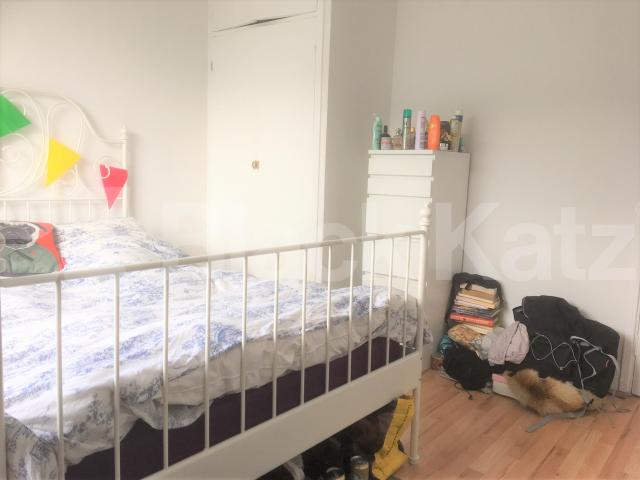 			GREAT VALUE FOR MONEY TWO BEDROOM APARTMENT, 2 Bedroom, 1 bath, 1 reception Flat			 Devas Street E3, BOW