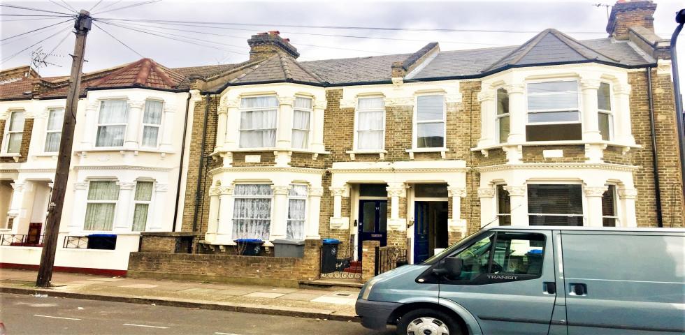 			3 Bedroom, 1 bath, 1 reception Apartment			 Compton Road, KENSAL RISE