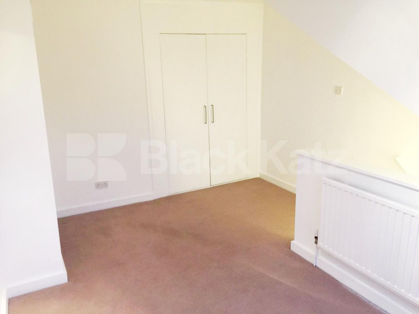 			NEW INSTRUCTION, 1 Bedroom, 1 bath, 1 reception Flat			 Iffley Road, HAMMERSMITH