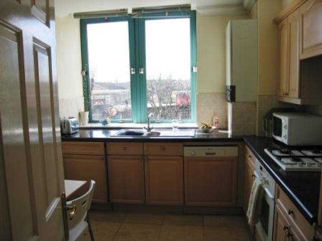 			2 Bedroom, 1 bath, 1 reception Flat			 Jubilee Heights, KILBURN