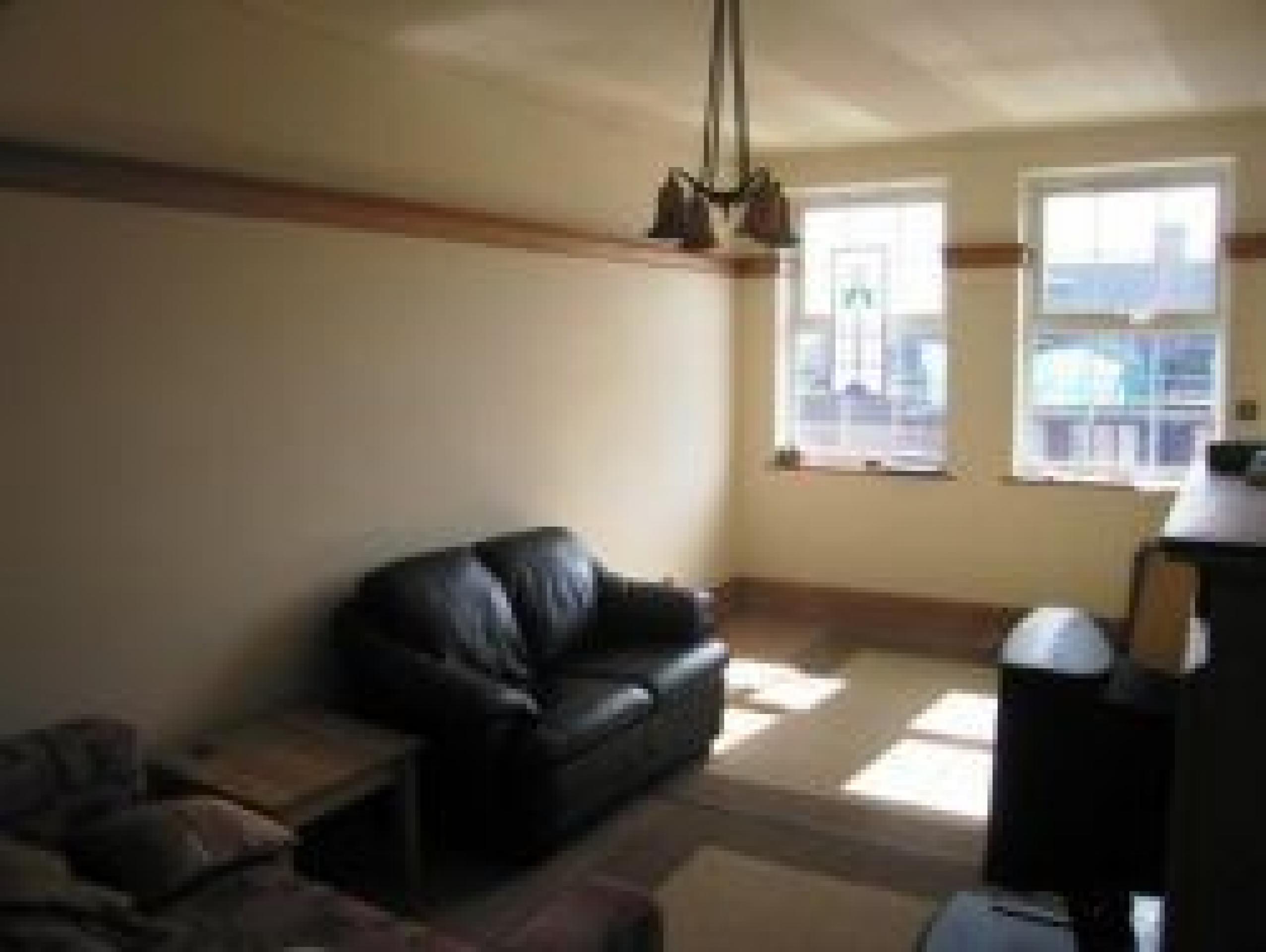 			4 Bedroom, 1 bath, 1 reception Flat			 Sidmouth Road, WILLESDEN/BRONDESBURY NW2 NW2