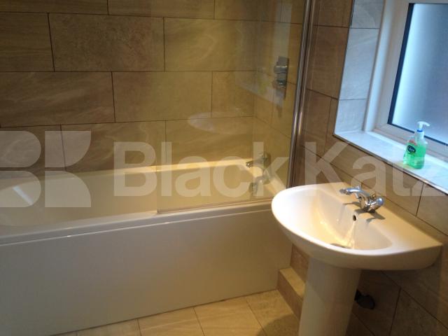 			NEW INSTRUCTION, 2 Bedroom, 1 bath, 1 reception Ground Floor Flat			 Southwell Road, Camberwell