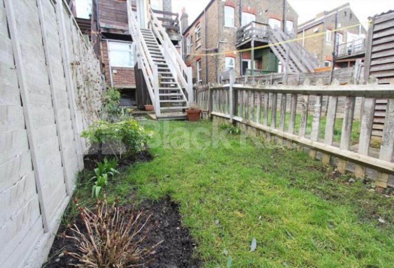 			NEW INSTRUCTION, 2 Bedroom, 1 bath, 1 reception Flat			 Queen Mary Road, West Norwood