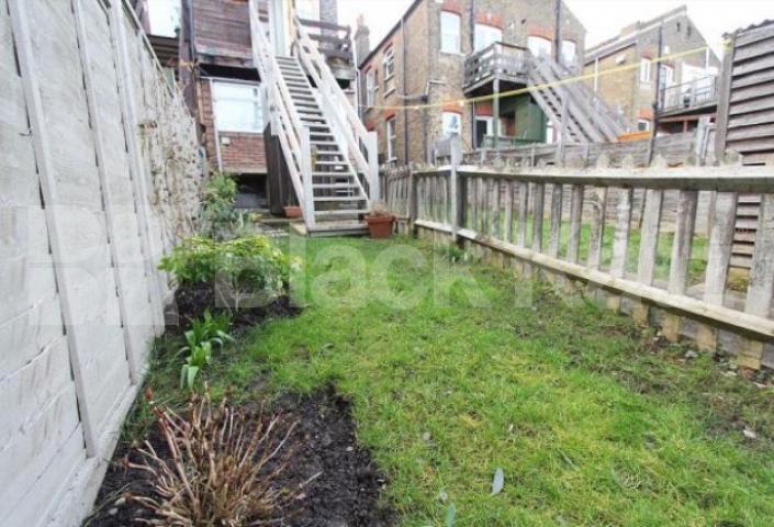 			NEW INSTRUCTION, 2 Bedroom, 1 bath, 1 reception Flat			 Queen Mary Road, West Norwood