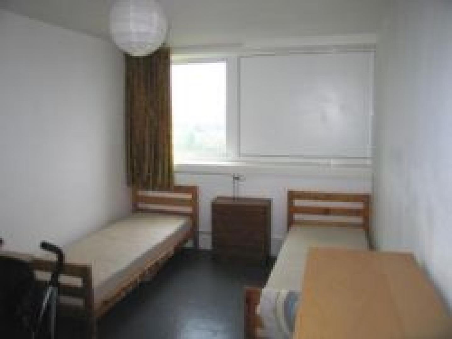 			2 Bedroom, 1 bath, 1 reception Flat			 Abbey Road, SOUTH HAMPSTEAD NW6