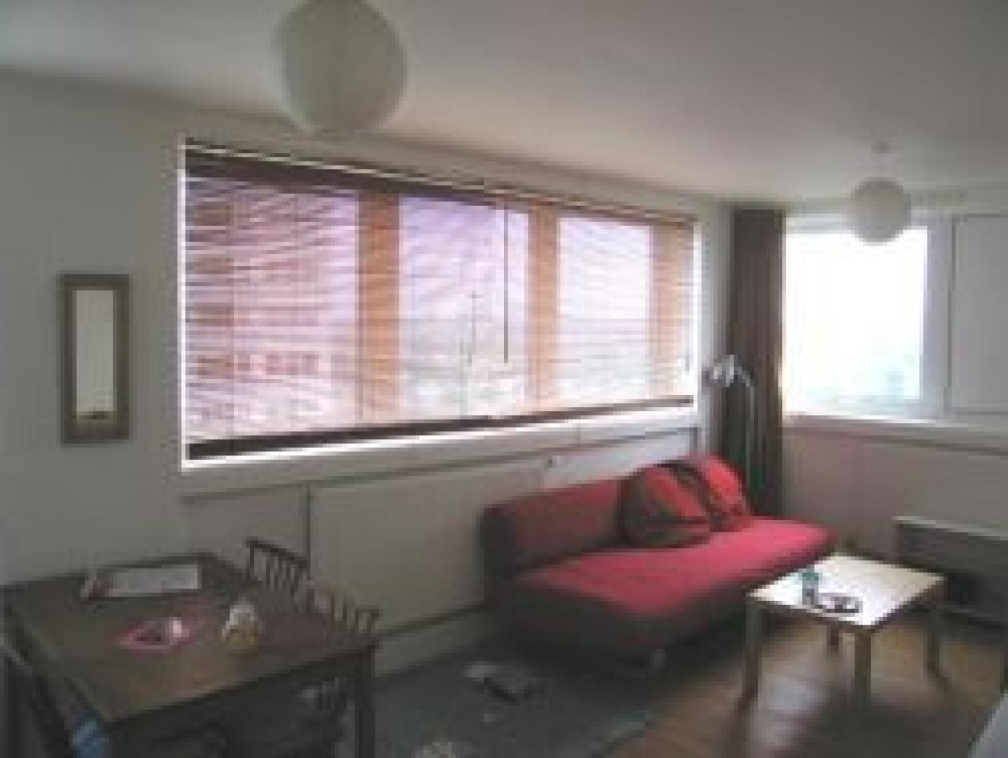 			2 Bedroom, 1 bath, 1 reception Flat			 Abbey Road, SOUTH HAMPSTEAD NW6