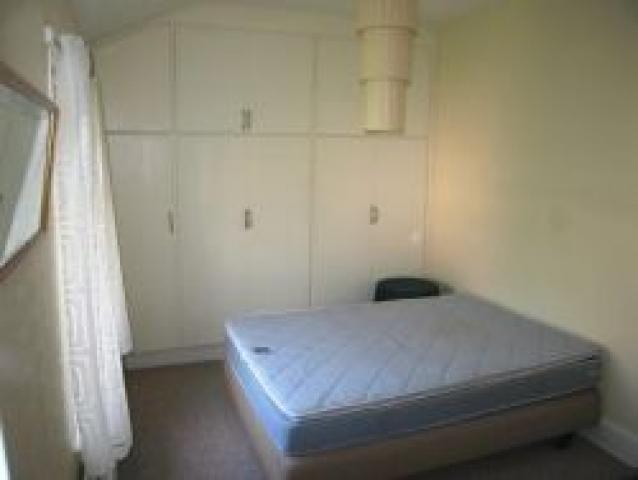 			2 Bedroom, 1 bath, 1 reception Flat			 Midland Terrace, CRICKLEWOOD