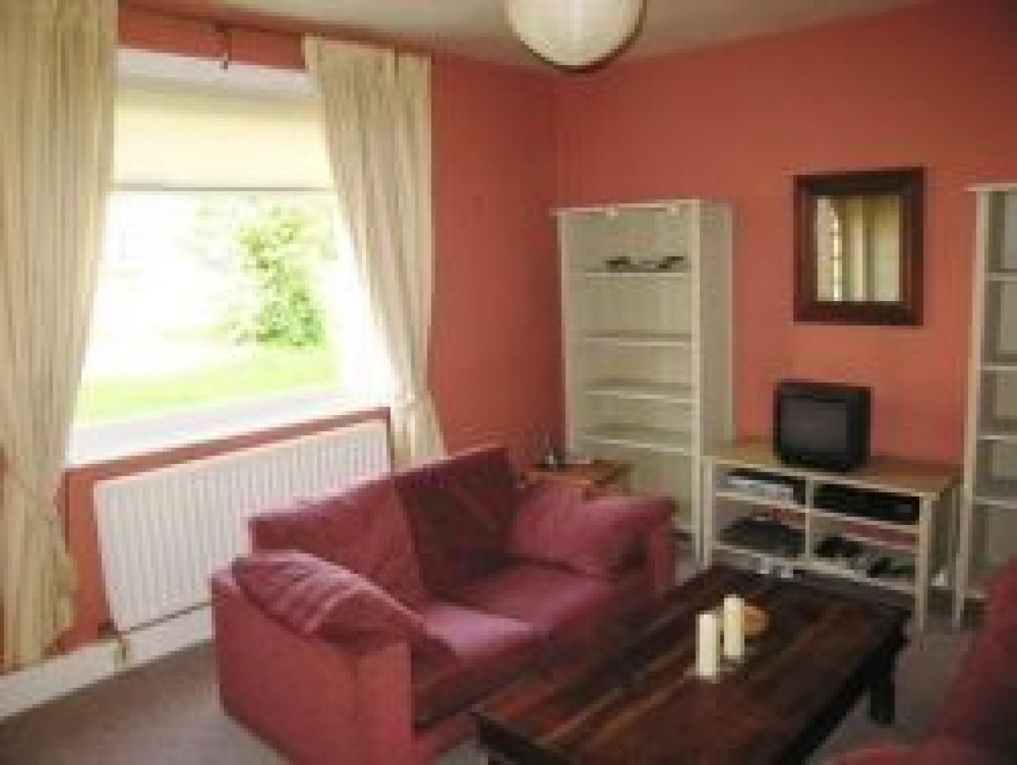 			2 Bedroom, 1 bath, 1 reception Flat			 Midland Terrace, CRICKLEWOOD