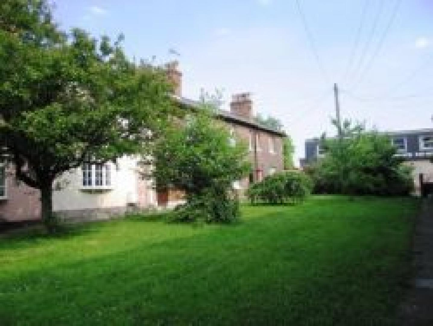 			2 Bedroom, 1 bath, 1 reception Flat			 Midland Terrace, CRICKLEWOOD