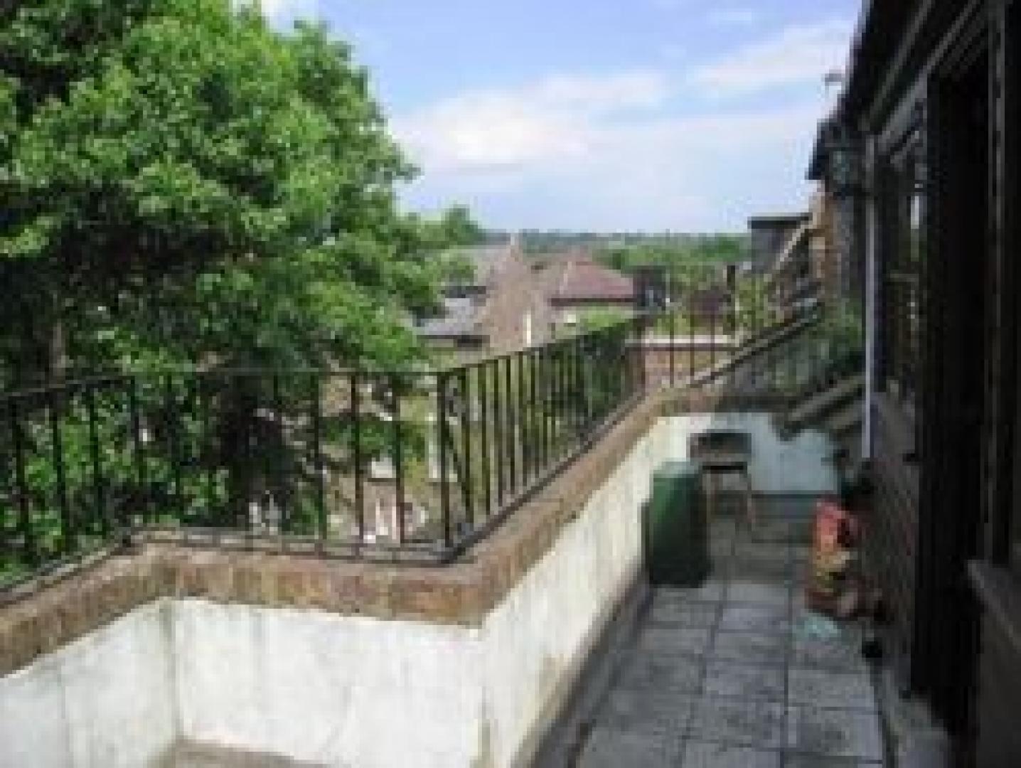 			3 Bedroom, 1 bath, 1 reception Flat			 Maygrove Road, WEST HAMPSTEAD