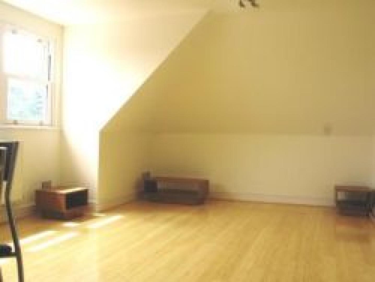 			1 Bedroom, 1 bath, 1 reception Flat			 Teignmouth Road, BRONDESBURY
