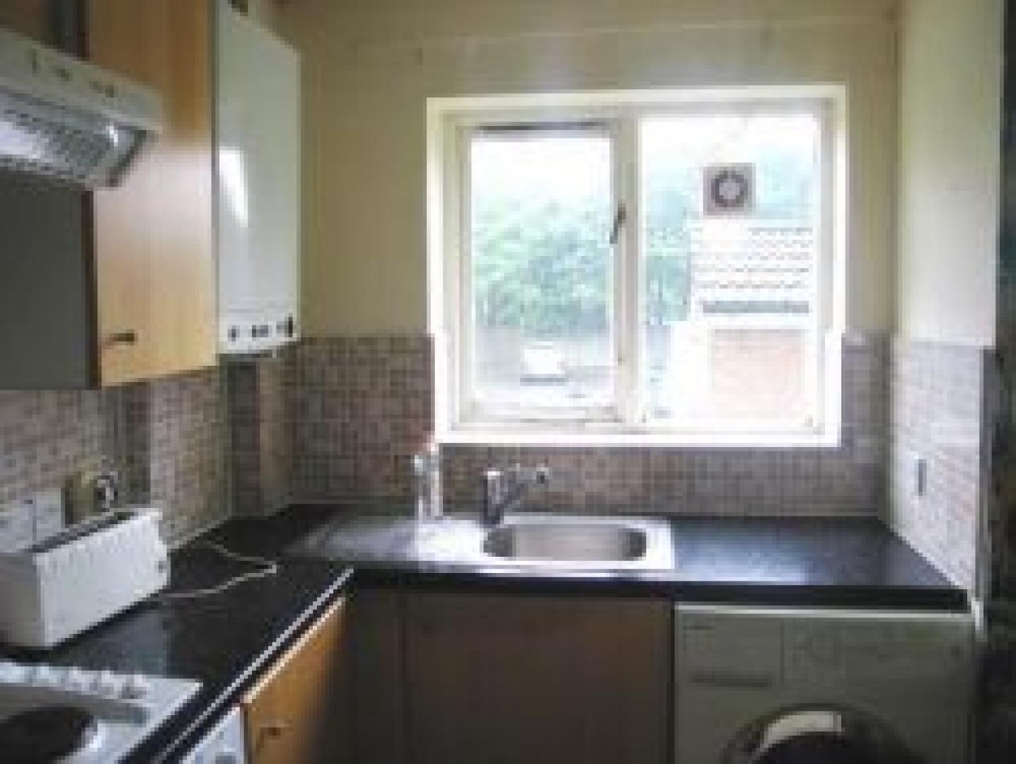 			2 Bedroom, 1 bath, 1 reception Flat			 Christchurch Avenue, KILBURN/BRONDESBURY NW6