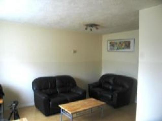 			2 Bedroom, 1 bath, 1 reception Flat			 Christchurch Avenue, KILBURN/BRONDESBURY NW6