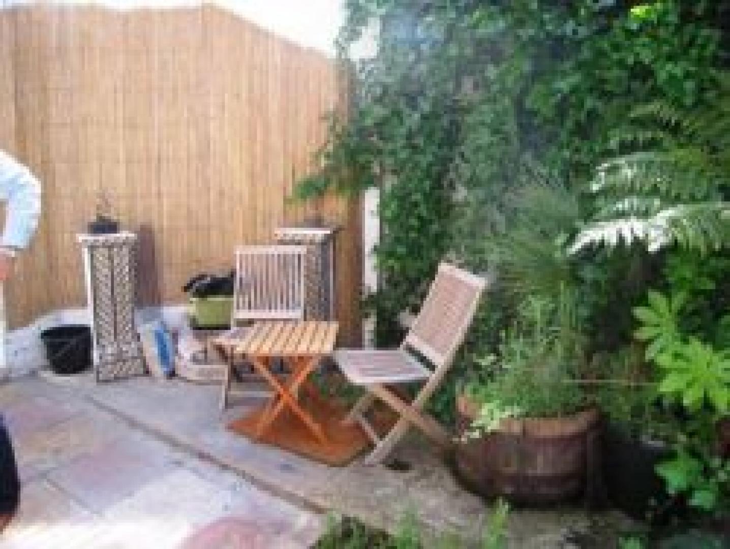 			GARDEN, 2 Bedroom, 1 bath, 1 reception Flat			 Fordwych Road, WEST HAMPSTEAD/CRICKLEWOOD
