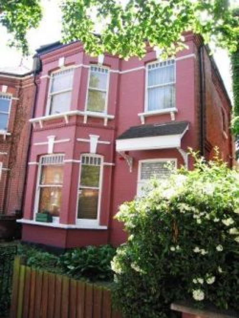 			GARDEN, 2 Bedroom, 1 bath, 1 reception Flat			 Fordwych Road, WEST HAMPSTEAD/CRICKLEWOOD