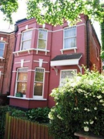 			GARDEN, 2 Bedroom, 1 bath, 1 reception Flat			 Fordwych Road, WEST HAMPSTEAD/CRICKLEWOOD