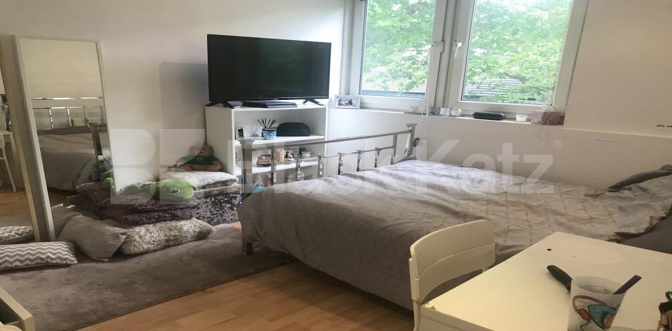 			NEW INSTRUCTION , 4 Bedroom, 1 bath, 1 reception Apartment			 Falmouth Road, London Bridge/Borough