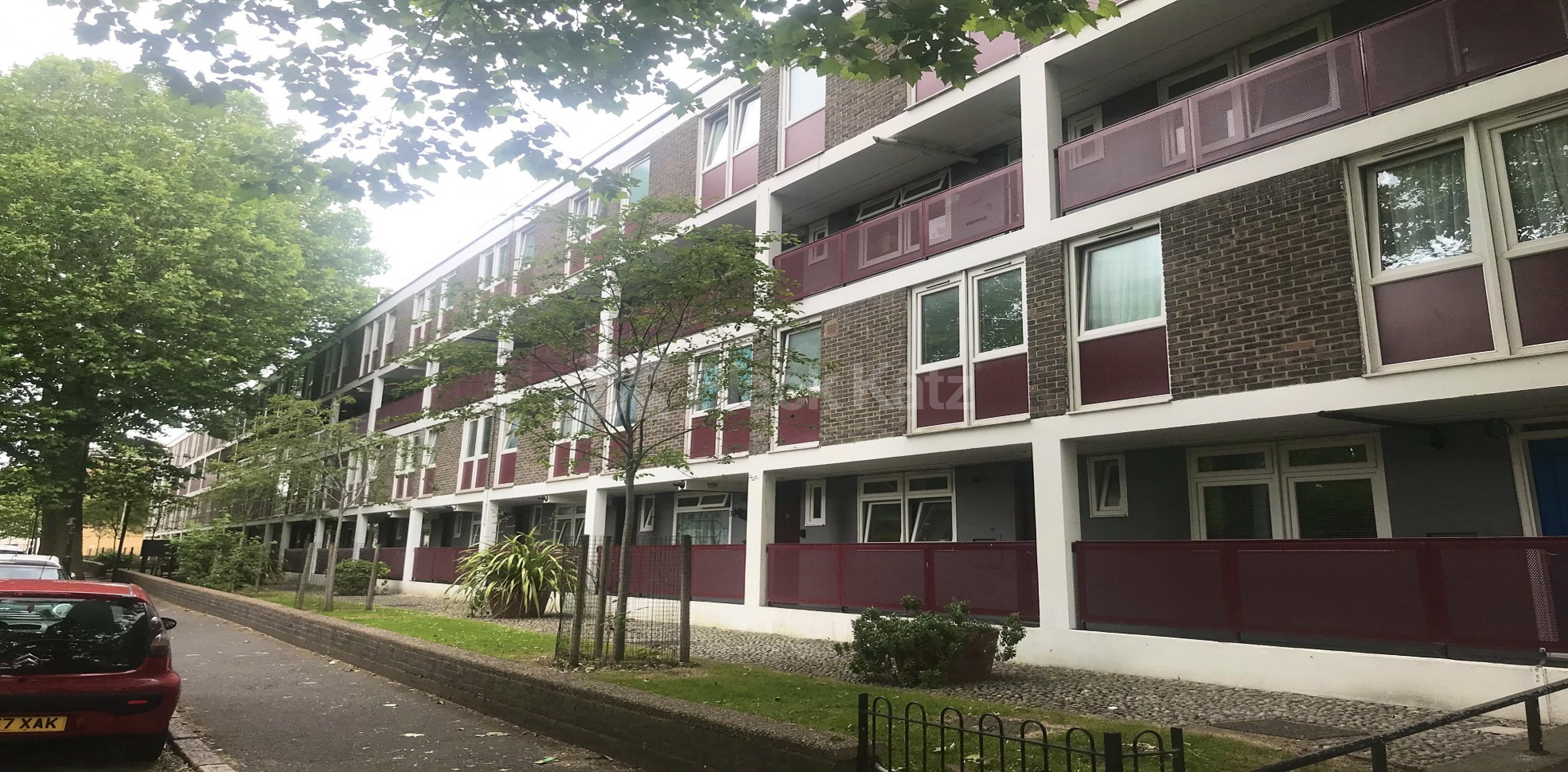 			NEW INSTRUCTION , 4 Bedroom, 1 bath, 1 reception Apartment			 Falmouth Road, London Bridge/Borough SE1