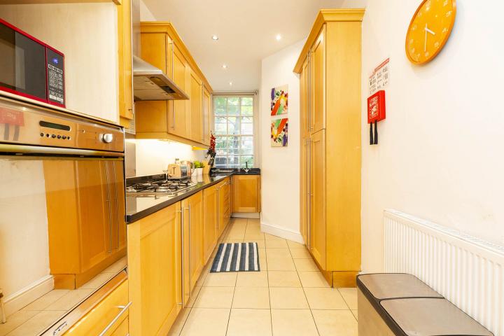 Modern and Central Apartment Honeybourne Road, West Hampstead