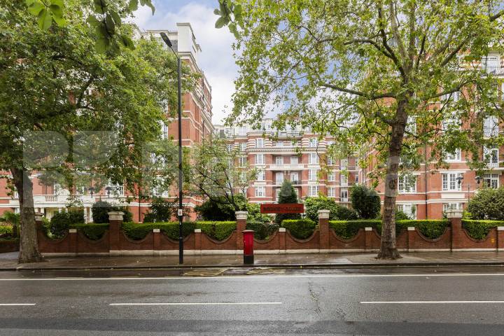 			1 Bedroom,  bath, 1 reception 			 Maida Vale,  London  W9