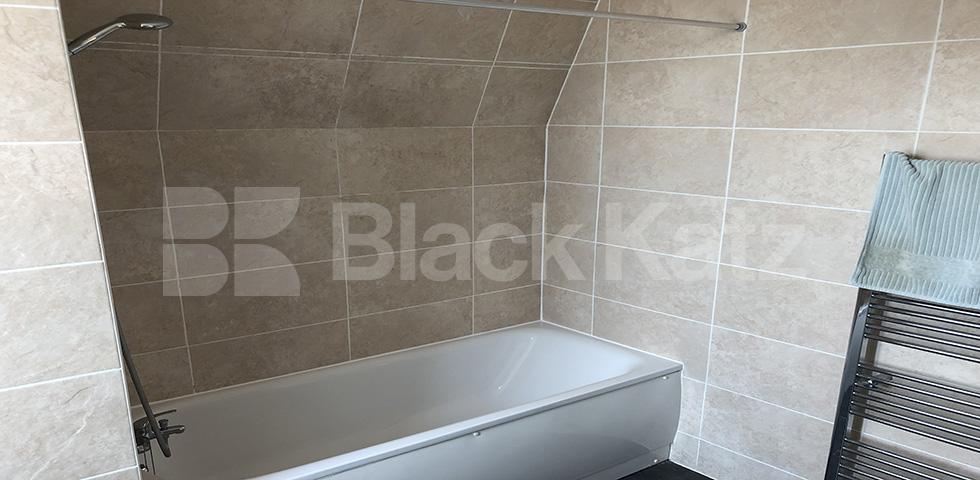 			Spacious 1 bedroom flat, 1 Bedroom, 1 bath, 1 reception Apartment			 Grand Parade, Green Lanes, Harringay