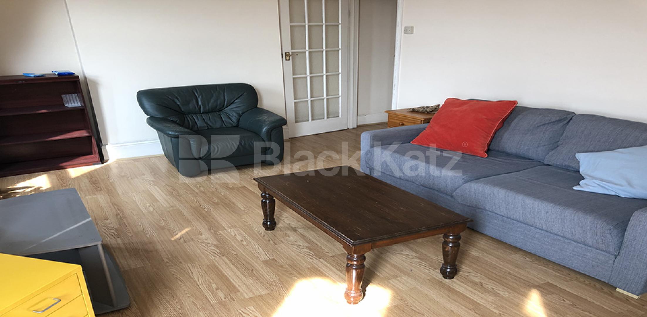 			Spacious 1 bedroom flat, 1 Bedroom, 1 bath, 1 reception Apartment			 Grand Parade, Green Lanes, Harringay