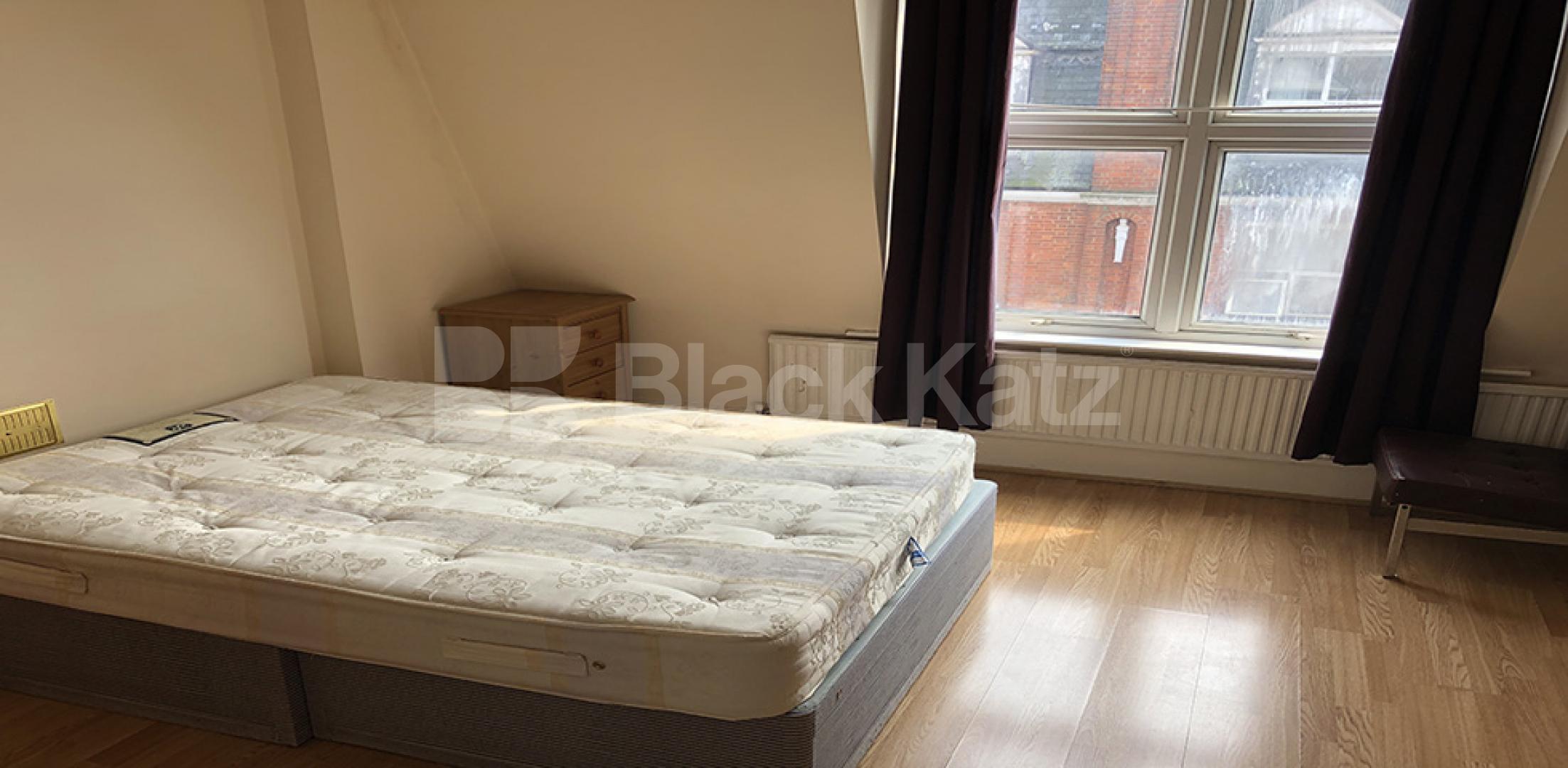			Spacious 1 bedroom flat, 1 Bedroom, 1 bath, 1 reception Apartment			 Grand Parade, Green Lanes, Harringay