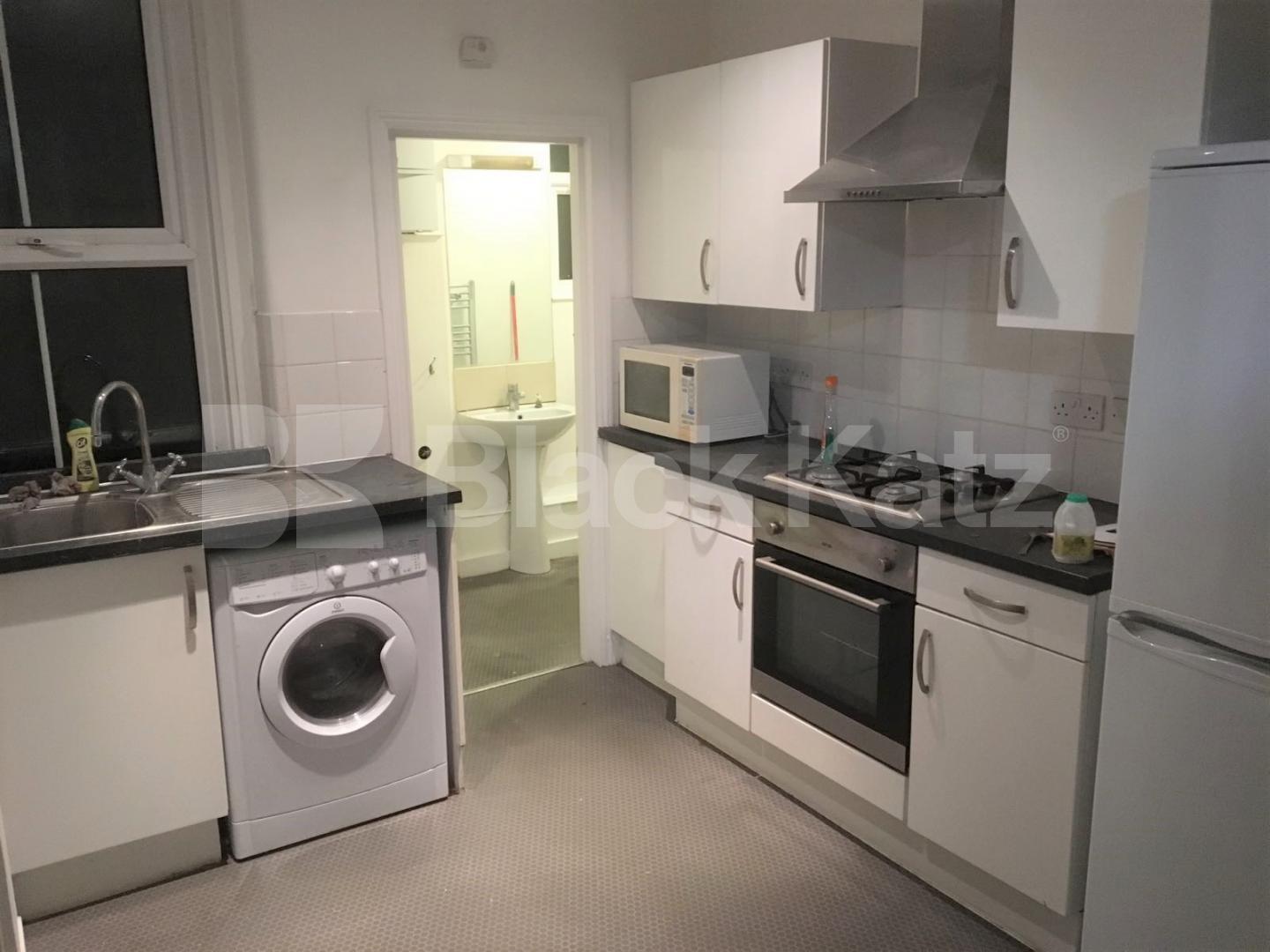			GREAT 1 BEDROOM FLAT WITH PRIVATE PATIO GARDEN, 1 Bedroom, 1 bath, 1 reception Flat			 TEMPLE DWELLINGS-TEMPLE STREET, BETHNAL GREEN-HACKNEY-LONDON FIELDS