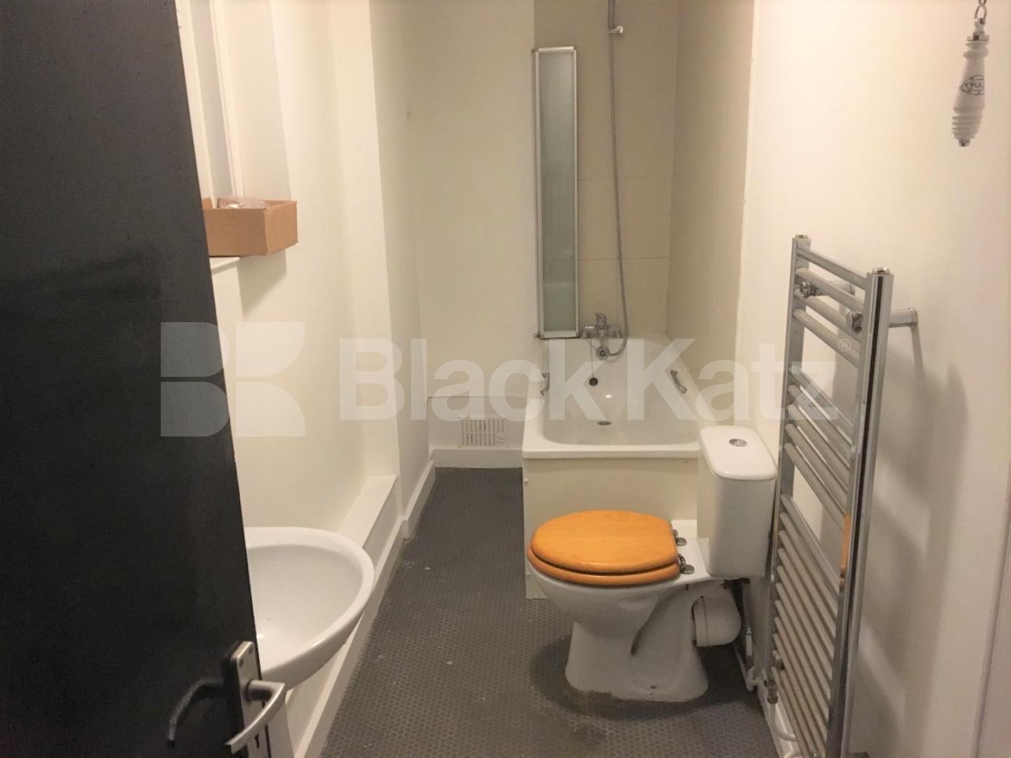			GREAT 1 BEDROOM FLAT WITH PRIVATE PATIO GARDEN, 1 Bedroom, 1 bath, 1 reception Flat			 TEMPLE DWELLINGS-TEMPLE STREET, BETHNAL GREEN-HACKNEY-LONDON FIELDS
