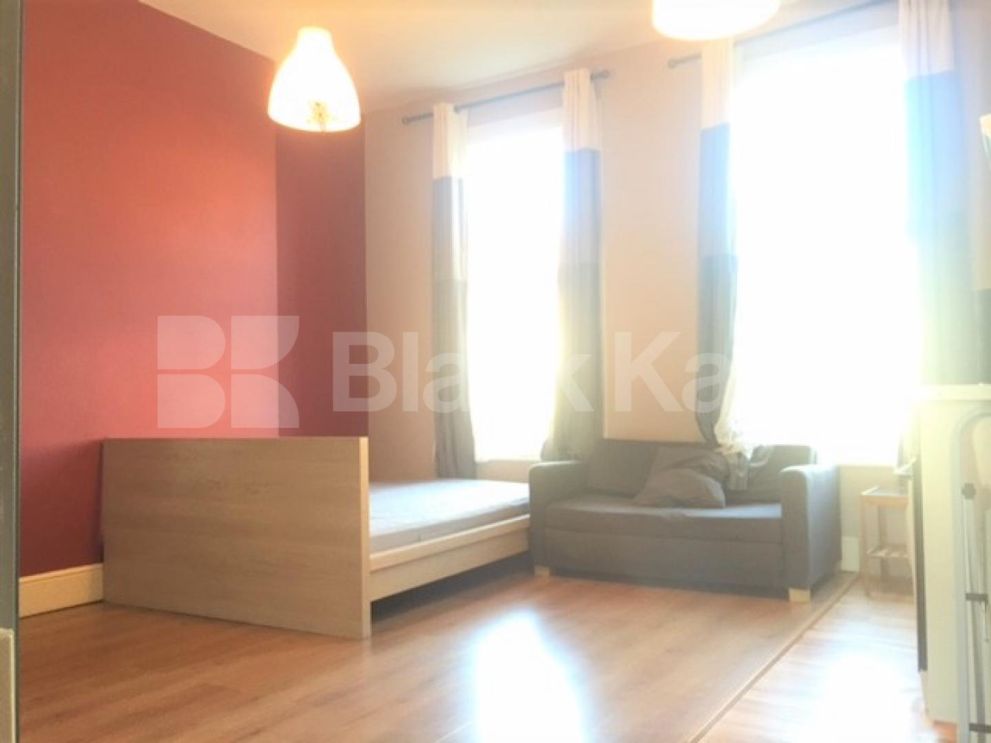 			FANTASTIC STUDIO FLAT WITH BILLS INCLUDED, Studio Apartment, 1 bath, 1 reception Flat			 Northfield Road, STAMFORD HILL-STOKE NEWINGTON