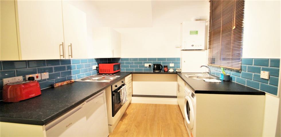 			NEW INSTRUCTION, 2 Bedroom, 1 bath, 1 reception Flat			 Harrow Road, KENSAL GREEN