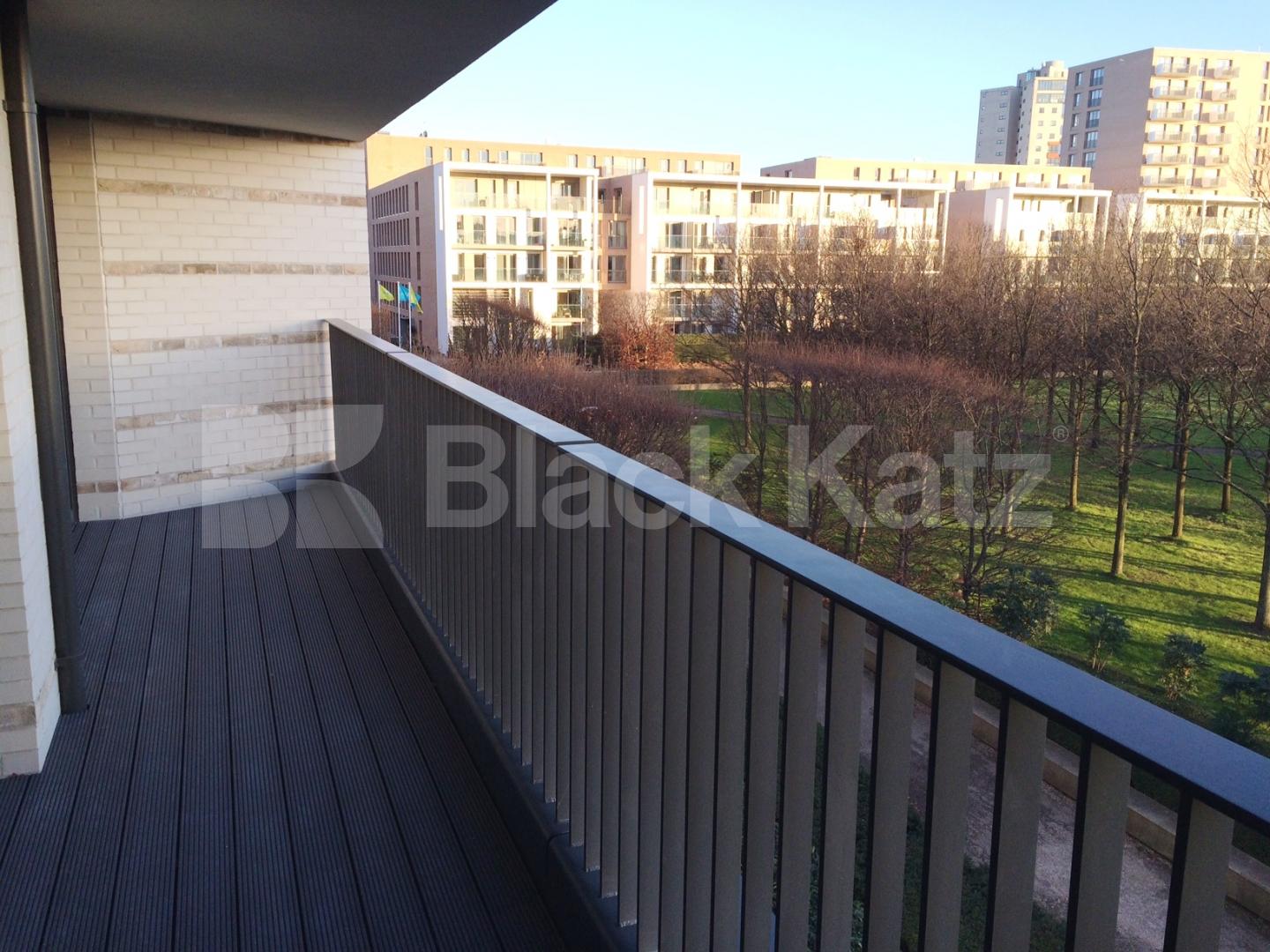 			NEW INSTRUCTION, 2 Bedroom, 1 bath, 1 reception Apartment			 King Fisher Heights, Bramwell Way, Royal Dock/ Pontoon Dock