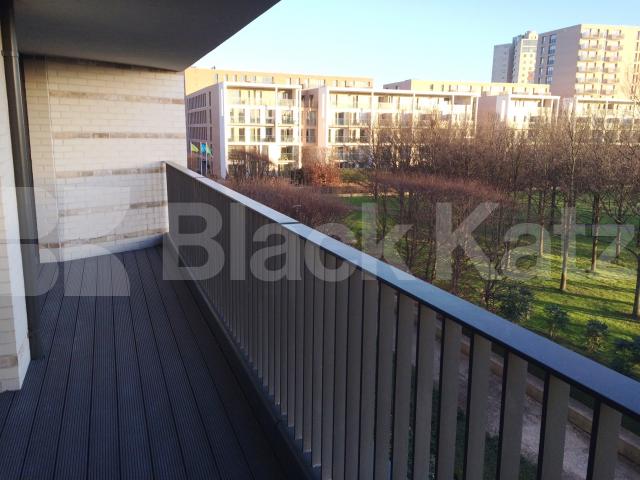 			NEW INSTRUCTION, 2 Bedroom, 1 bath, 1 reception Apartment			 King Fisher Heights, Bramwell Way, Royal Dock/ Pontoon Dock