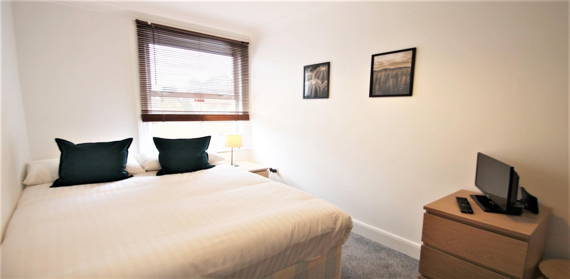 Stunning Sharers Apartment Harrow Road, Kensal Green