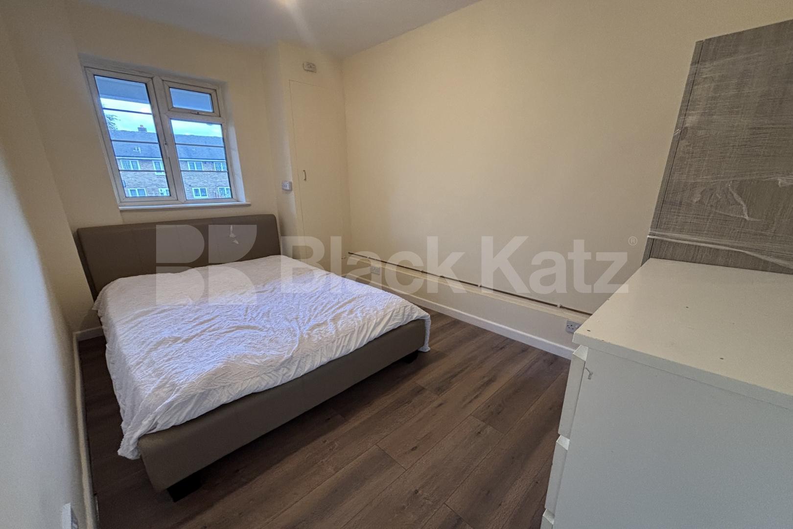 Newly refurbished apartment inclusive of gas, electric & water   Caton Mansions , Streatham Hill