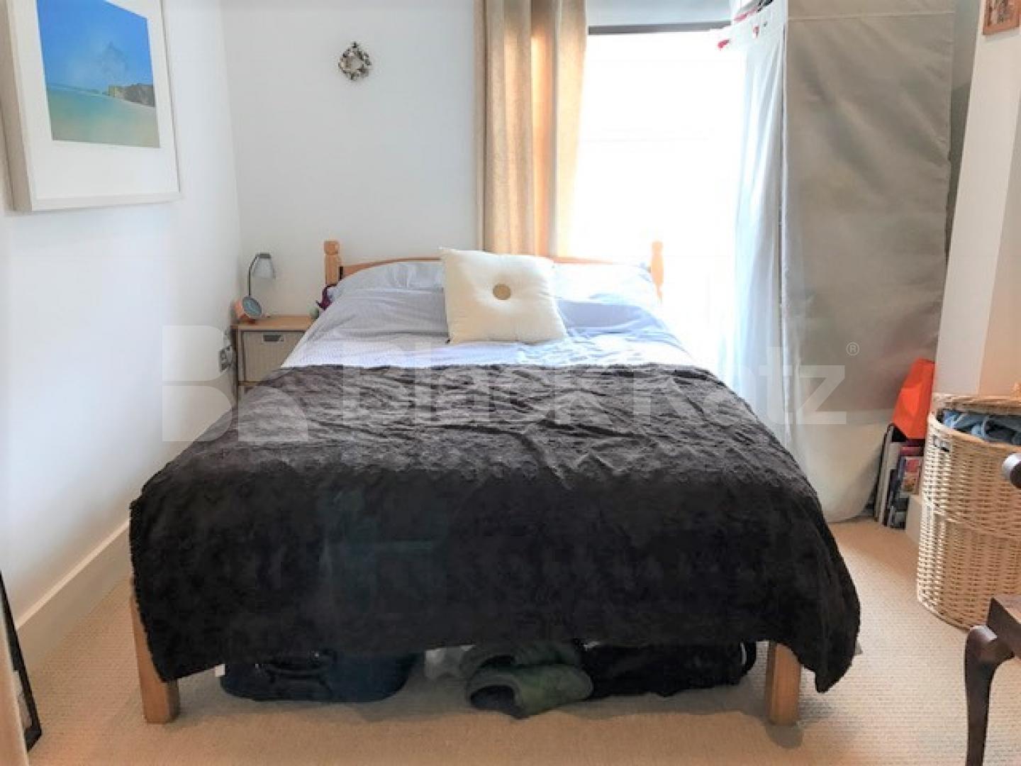 One bedroom apartment in Hoxton with Balcony  Hamond Square , Hoxton