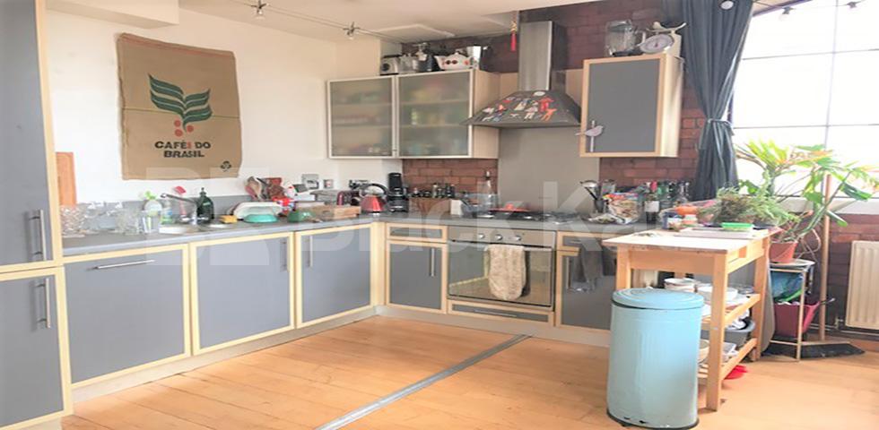 			WAREHOUSE CONVERSION, 2 Bedroom, 1 bath, 1 reception Flat			 Henshall Street N1, ISLINGTON-CANONBURY 