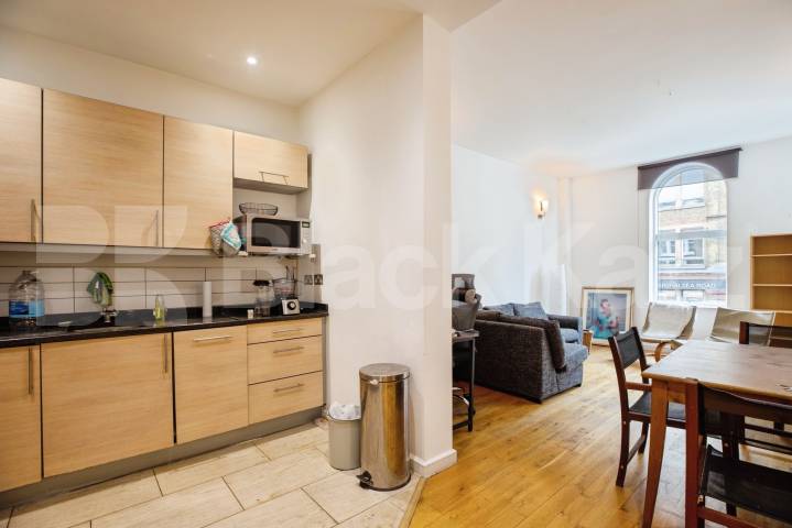 Warehouse style apartment moments from Borough High Street  Marshalsea Road, Borough