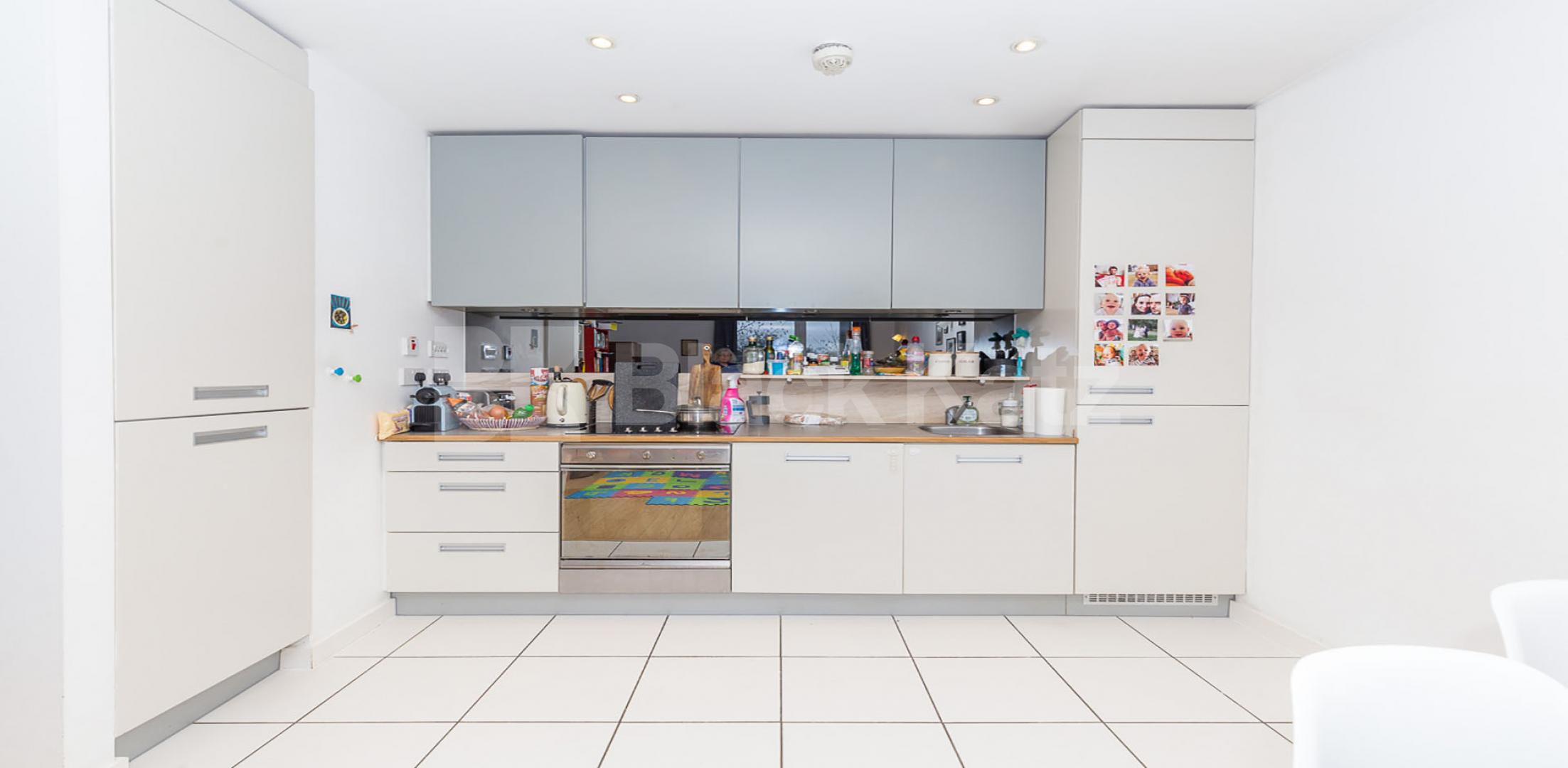 			Stunning private development, 1 Bedroom, 1 bath, 1 reception Flat			 New River Village, Hornsey