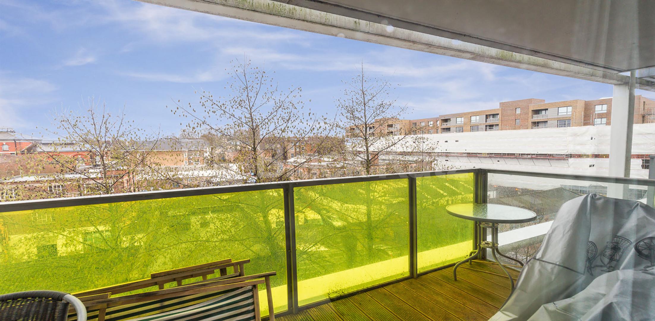 			Stunning private development, 1 Bedroom, 1 bath, 1 reception Flat			 New River Village, Hornsey